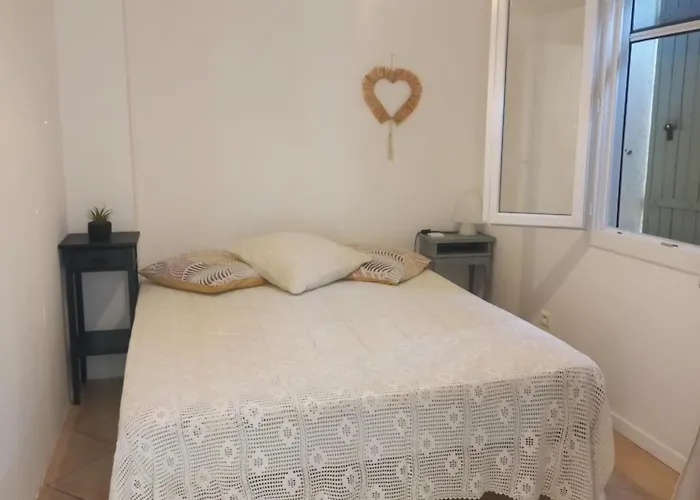 2 Personnes Cosy Avec Petit Jardin Apartman